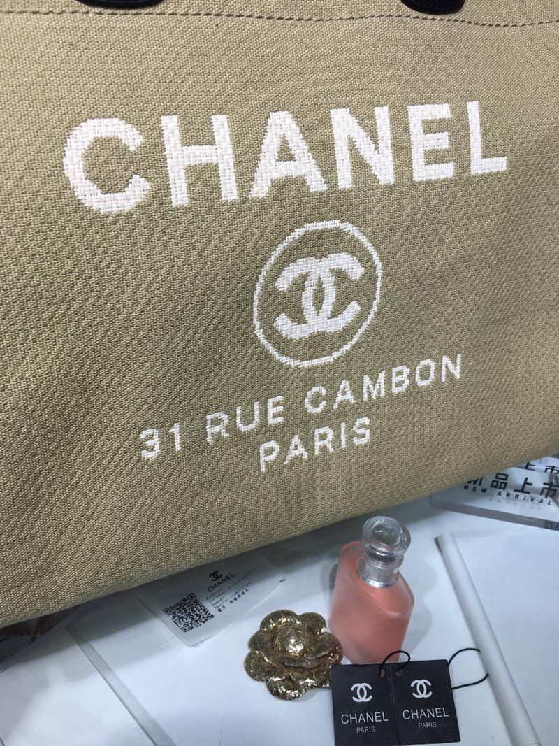 Ch**el shopping bags